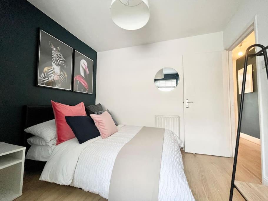 *New* Beautiful 2 Bedroom House In Central Location London Kültér fotó