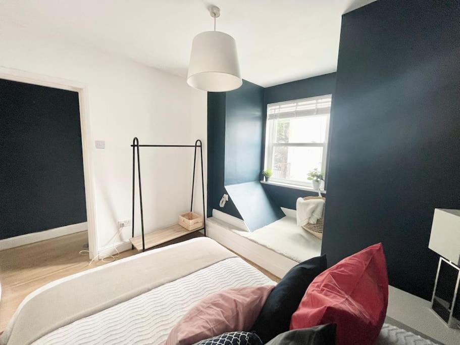 *New* Beautiful 2 Bedroom House In Central Location London Kültér fotó