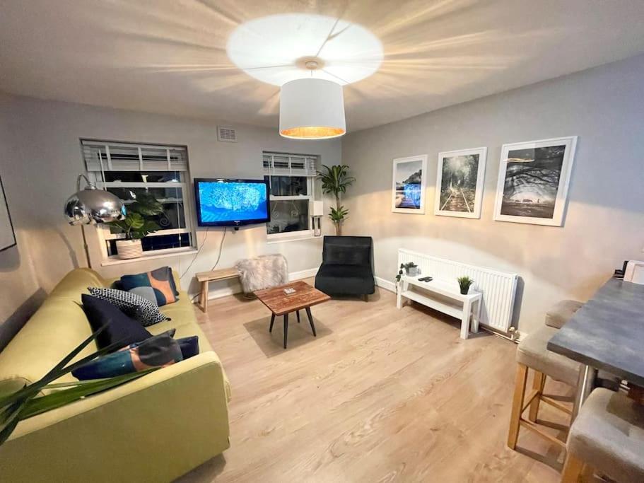 *New* Beautiful 2 Bedroom House In Central Location London Kültér fotó
