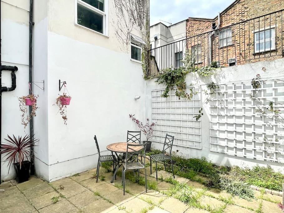 *New* Beautiful 2 Bedroom House In Central Location London Kültér fotó