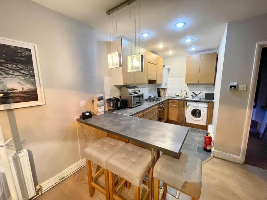 *New* Beautiful 2 Bedroom House In Central Location London Kültér fotó